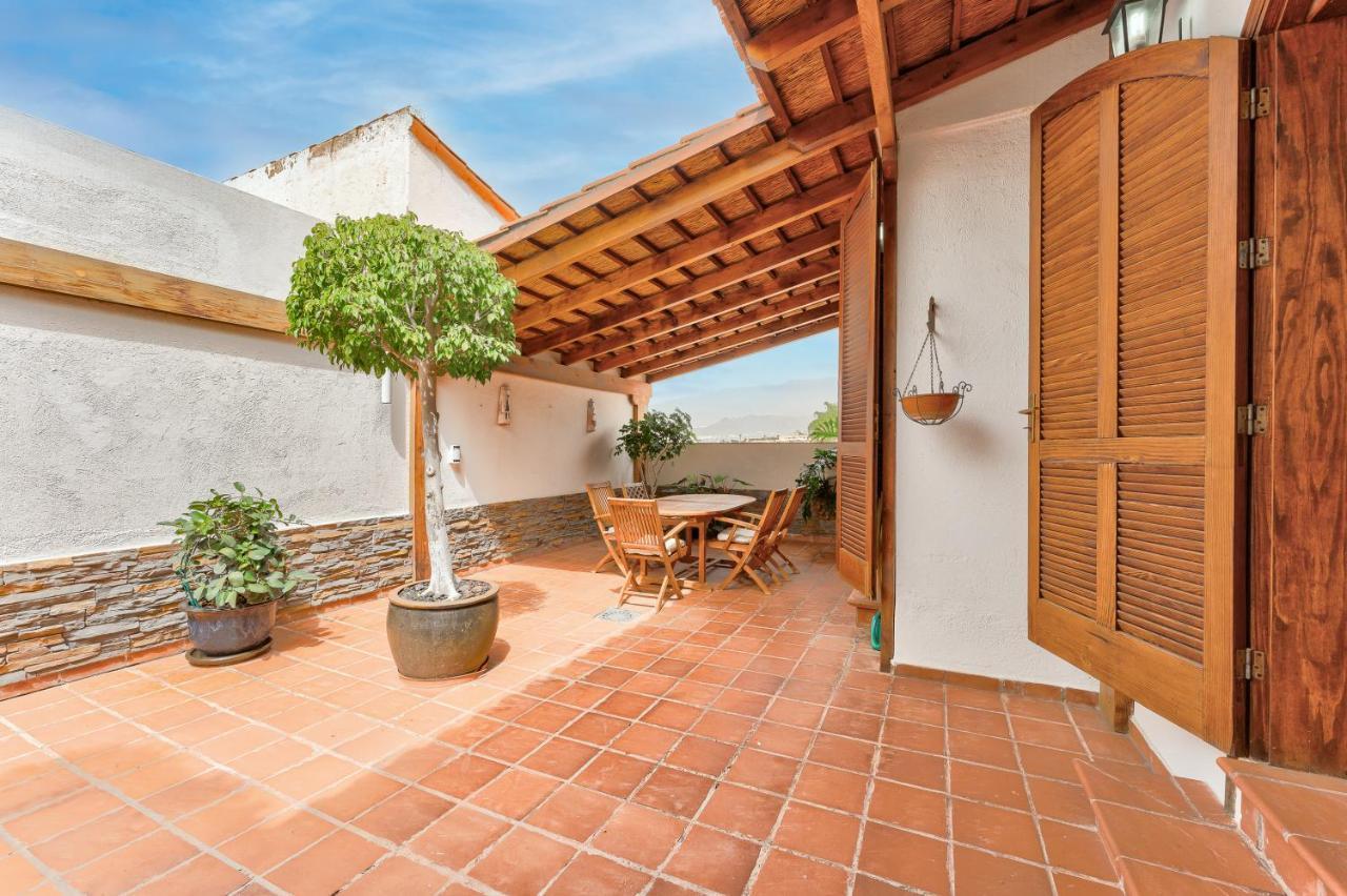 Buenavista Panoramic Villa In Costa Adeje Екстер'єр фото